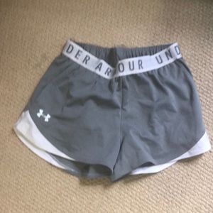 Under armor gray shorts🌩